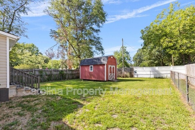 Building Photo - 660 Chestnut St