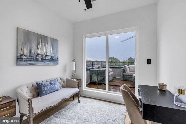 Building Photo - 1103 Fern St NW