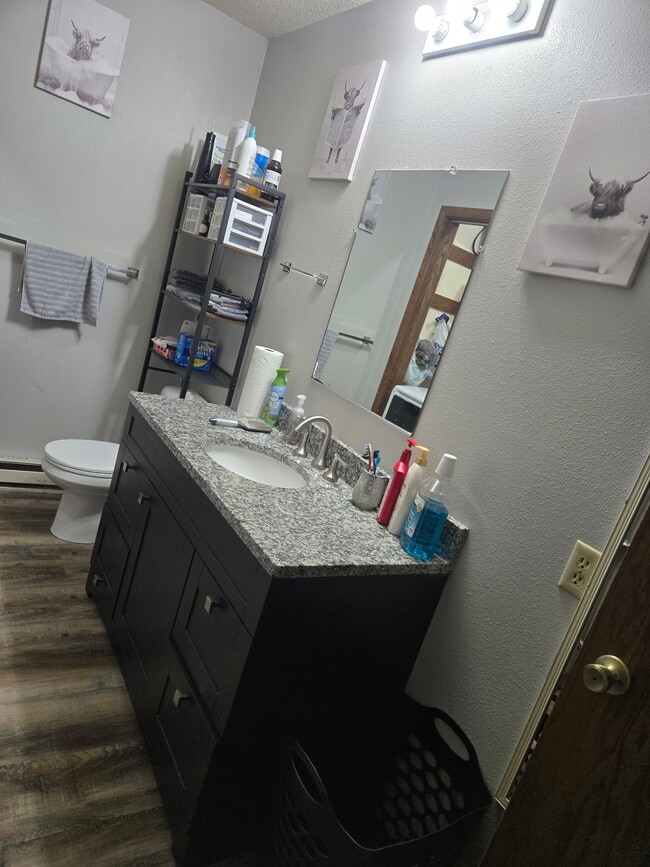 Building Photo - 3218 Oak Knoll Dr
