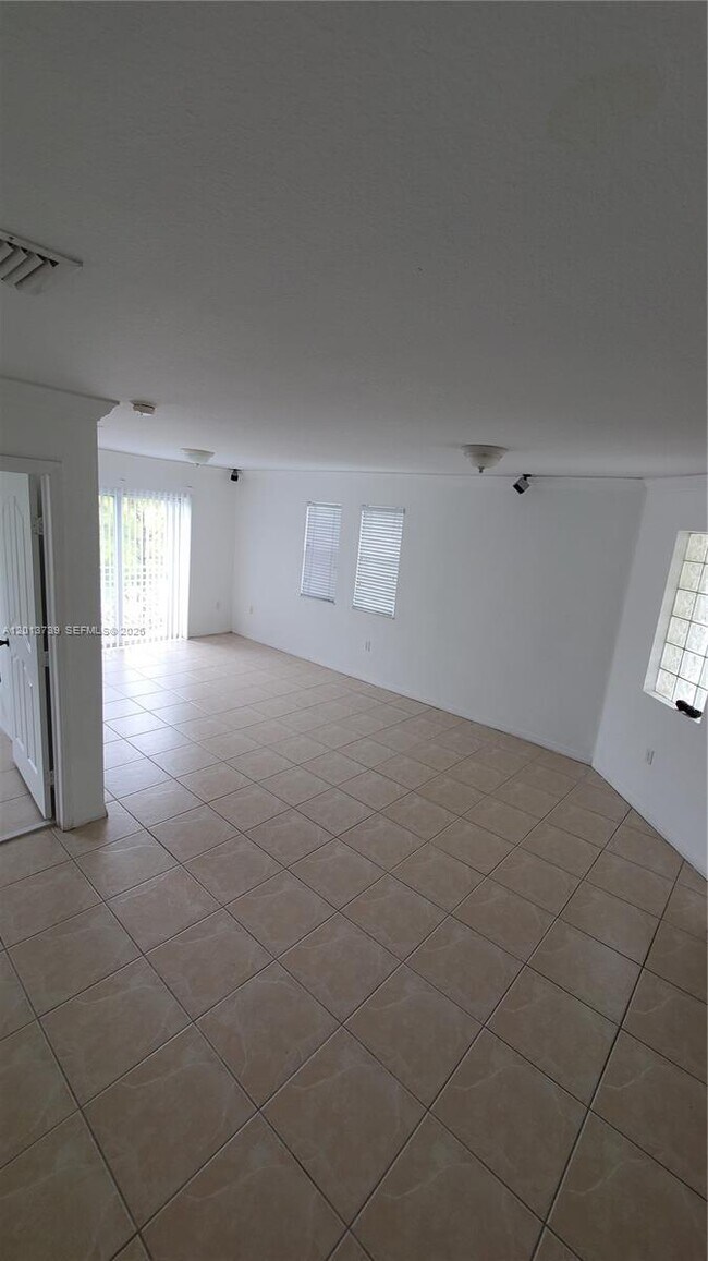 Building Photo - 8804 NW 109th Pl
