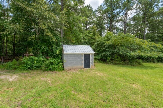 Building Photo - 785 Glenwood Dr