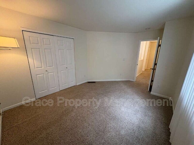 Building Photo - 12247 Crabapple St