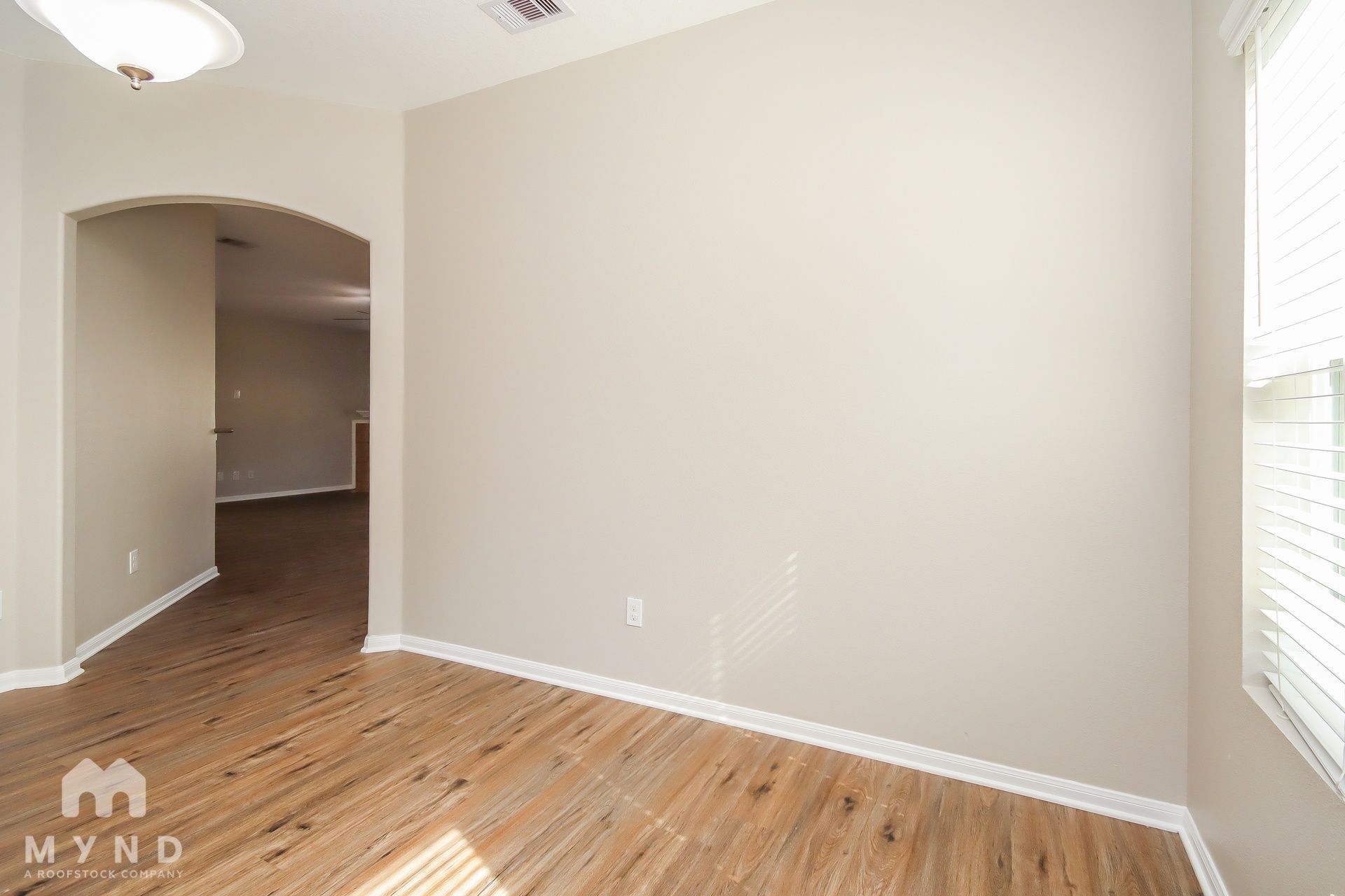 Building Photo - 5019 Forest Hurst Dr