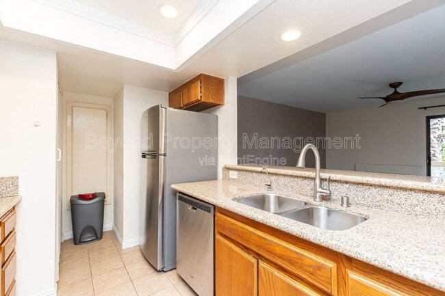 Building Photo - 9316 Twin Trails Dr