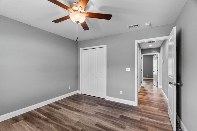 Building Photo - Newer House In Cape Girardeau
