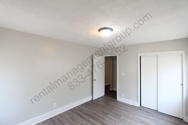 Building Photo - New on The Market!!  Convenient Location!!