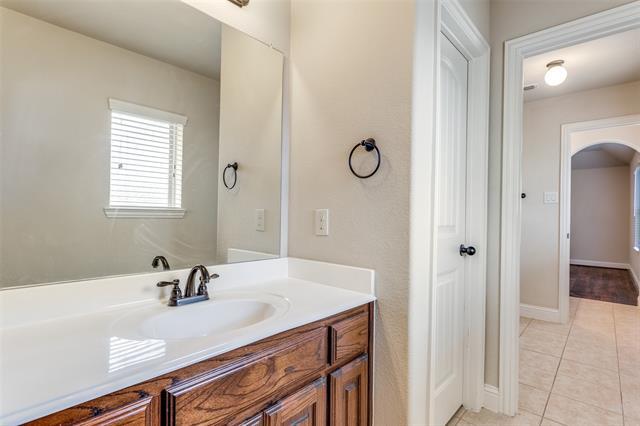 Building Photo - 420 Devonshire Dr