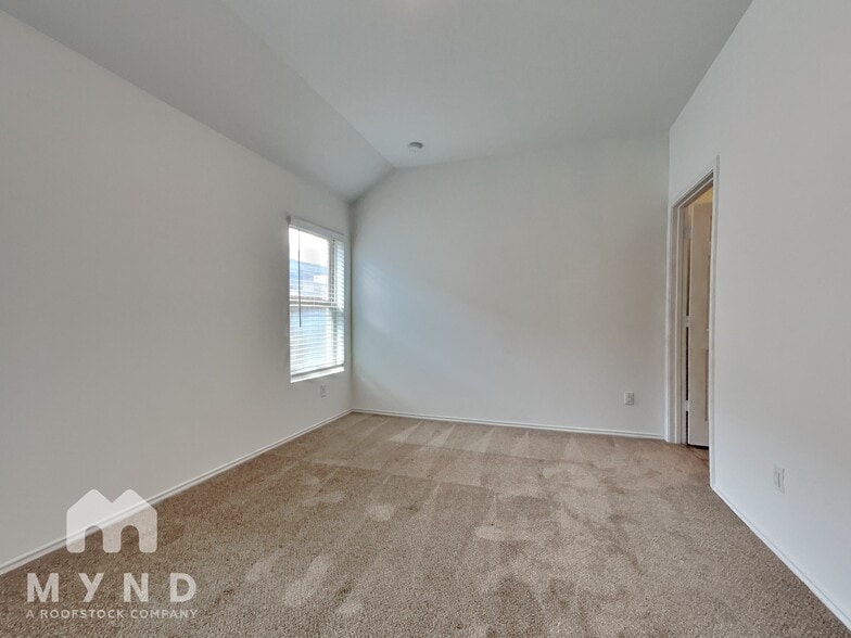 Building Photo - 4230 Magnolia Bay Dr