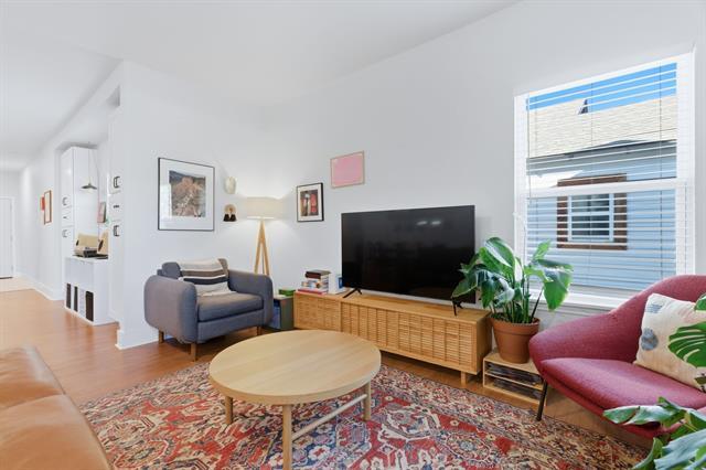 Building Photo - 2410 Catherine St