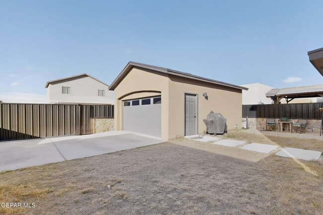 Building Photo - 14717 Charles Foster Ave