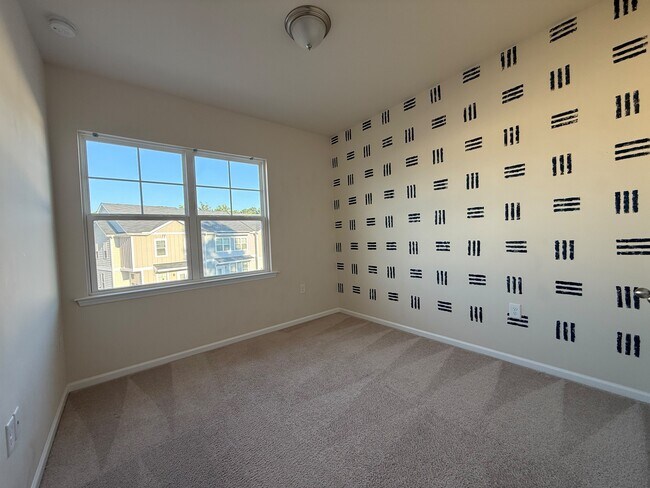 Building Photo - 2246 Red Knot Ln