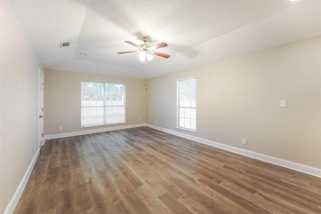 Building Photo - 102 E Barton St