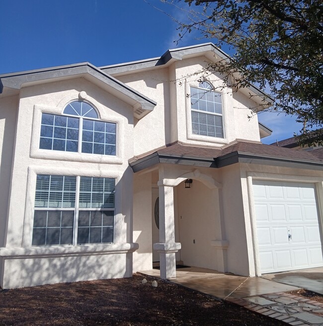 Building Photo - 3012 Tierra Salada Dr