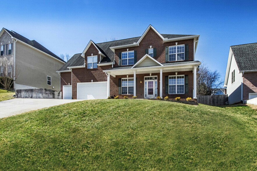 Building Photo - 1223 Walnut Branch Ln