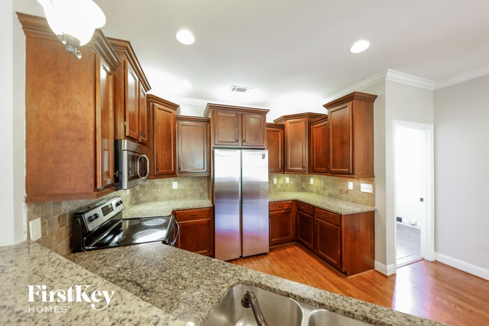 Building Photo - 156 Willow View Lane