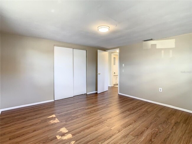 Building Photo - 5319 Drift Tide Dr