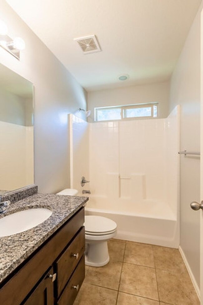 Building Photo - Heber Home