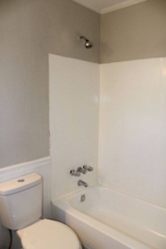 Building Photo - 3517 Byron Pl