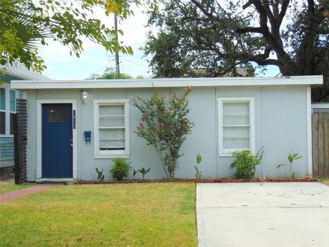 Building Photo - 5113 Avenue O 1/2