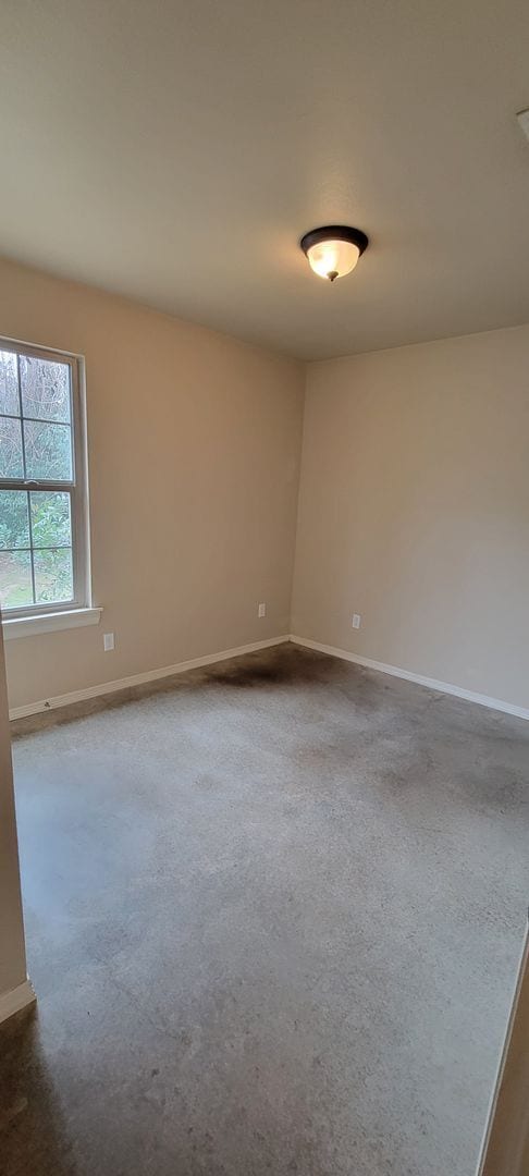 Building Photo - Amazing 3 Bed/1 Bath, Newer Construction, ...