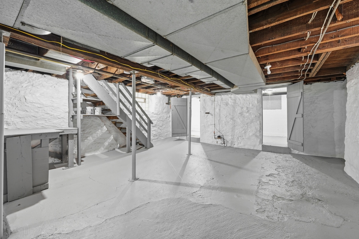 Building Photo - 1642 Methyl St