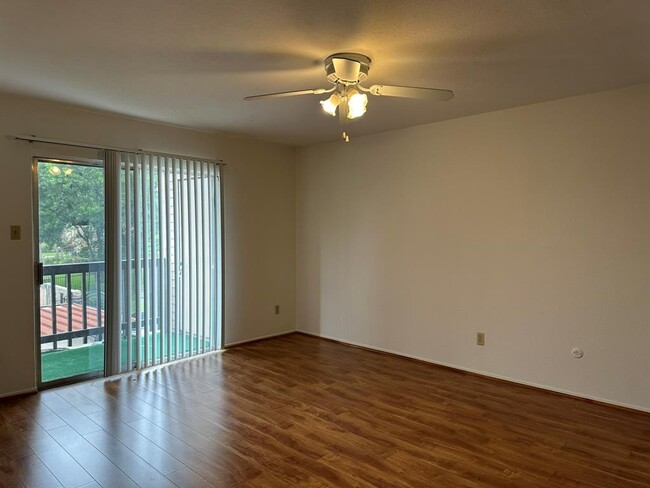 Building Photo - 10555 Turtlewood Ct