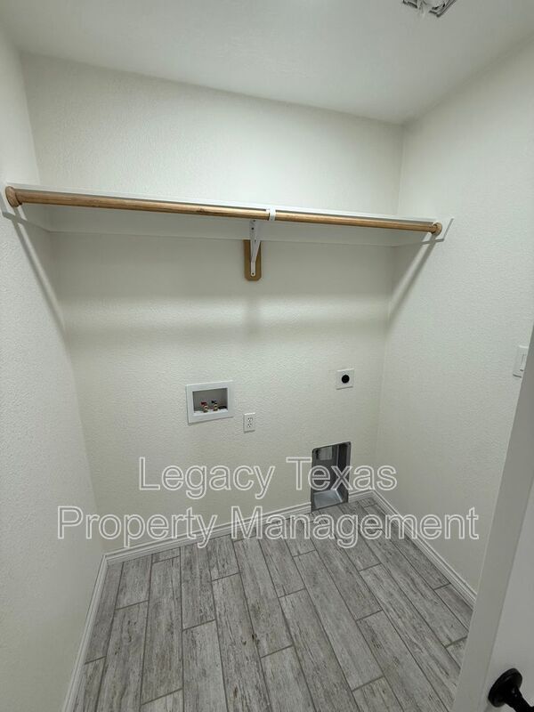 Building Photo - 6205 US-67