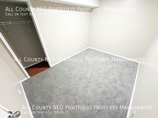 Building Photo - 417 S Hampton Rd