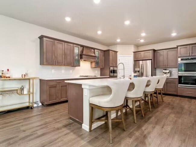 Building Photo - 4bd/2.5ba Covington House