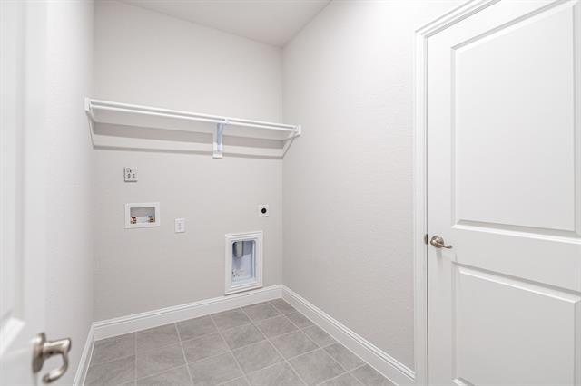 Building Photo - 1725 Blakely Pl