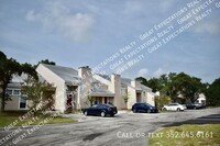 Building Photo - 2 Bed 1 Bath Apartment at Timberland Apart...