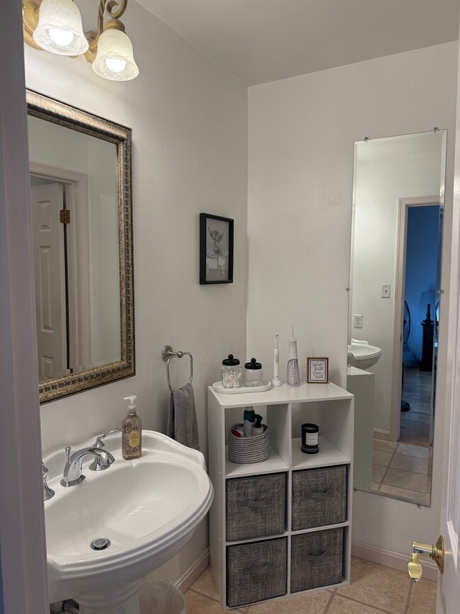 Building Photo - 5430 Oxford Dr