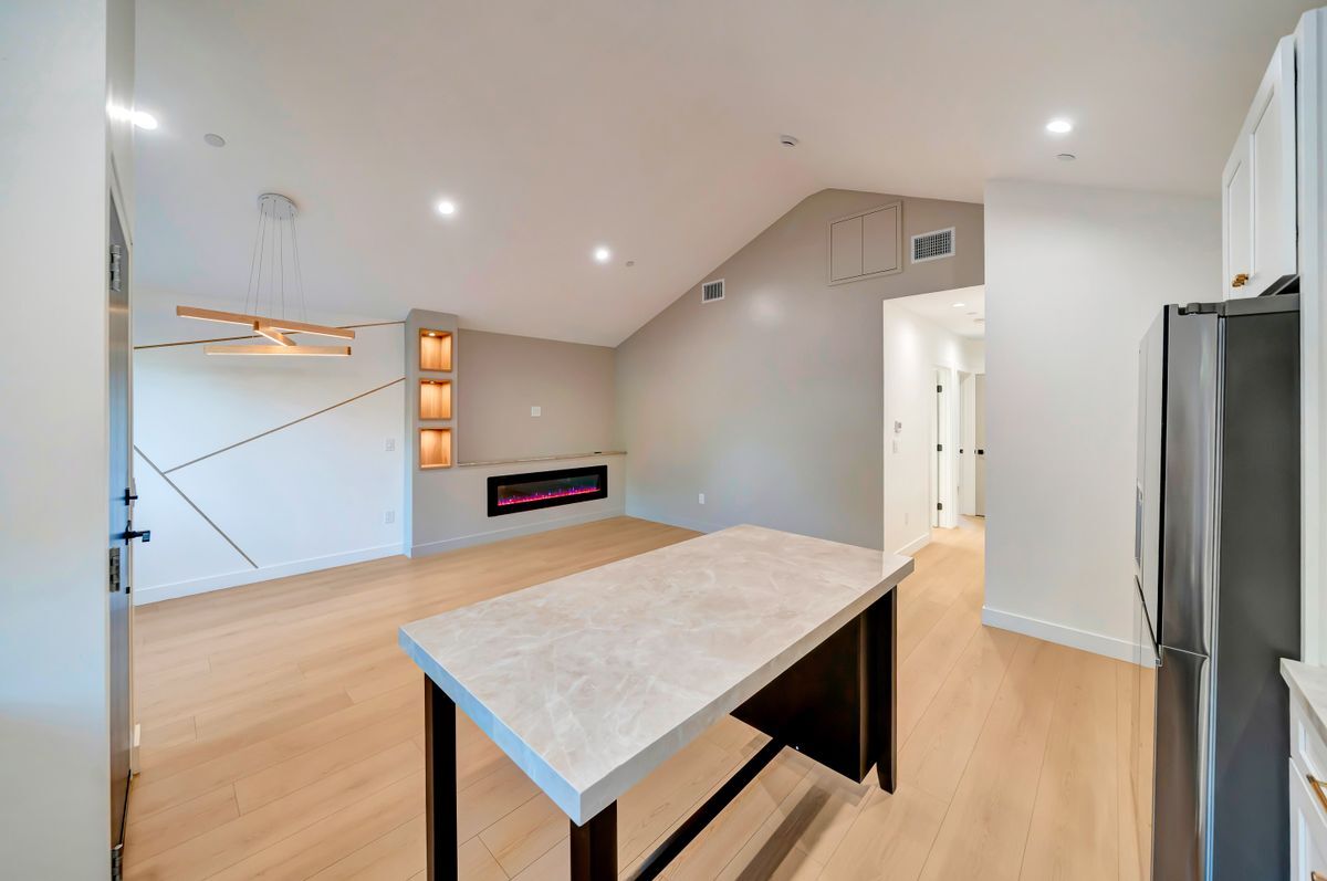 Building Photo - 15741 Valerio St