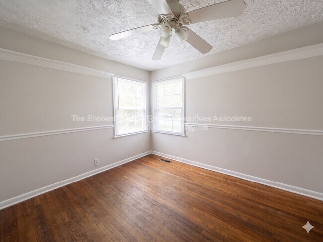 Building Photo - 5705 Davida Rd NW