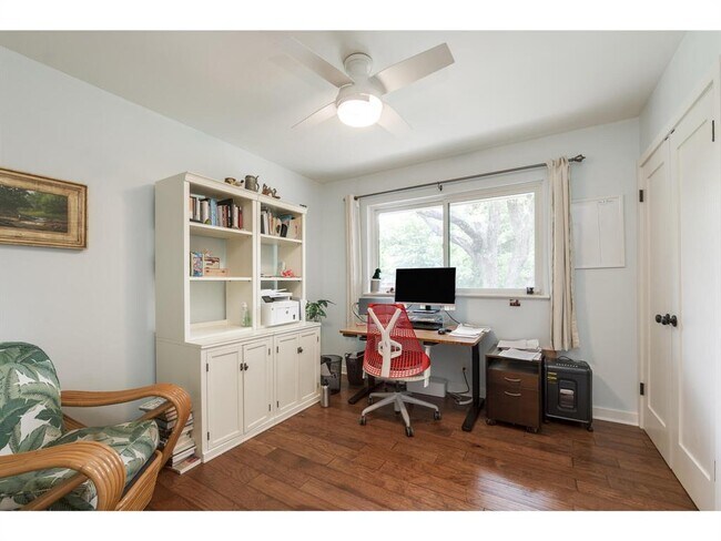 Building Photo - 8700 Mountainwood Cir