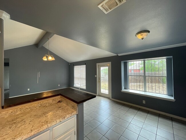 Building Photo - North Kingsville-South Creek Subdivision 4/2 Rental