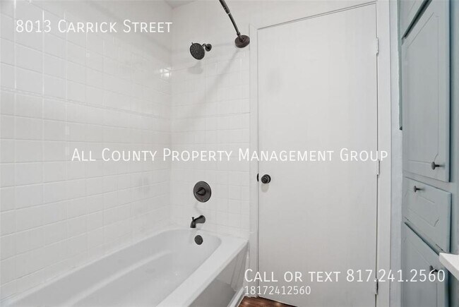 Building Photo - 8013 Carrick St