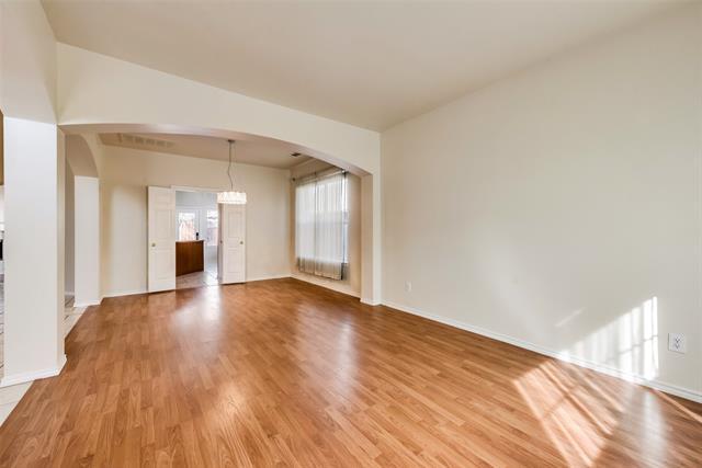 Building Photo - 5860 Silver Sage Ln