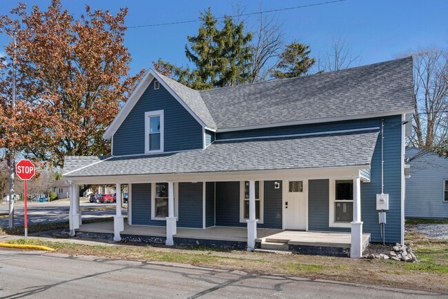 Building Photo - 89 Maple St