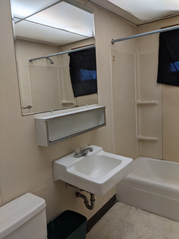 Building Photo - 76 Liberty St