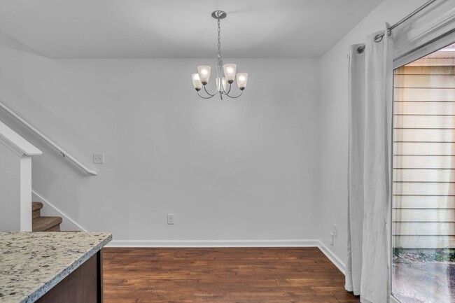 Building Photo - Awesome Goodlettsville Townhome in Conveni...