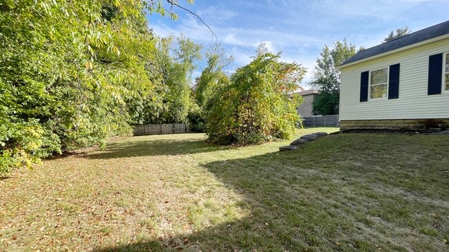 Building Photo - Gorgeous 3BR 1 Bathroom in Leominster