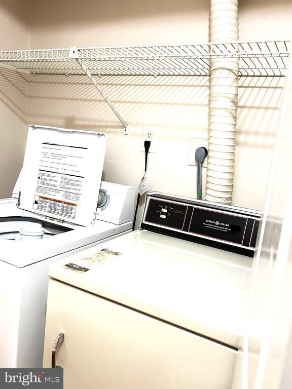 Building Photo - 803 Stratford Way