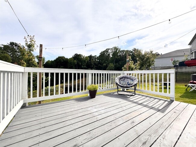 Building Photo - 940 Rachel Anne Dr
