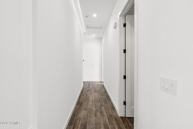 Building Photo - 22926 W La Mirada Dr