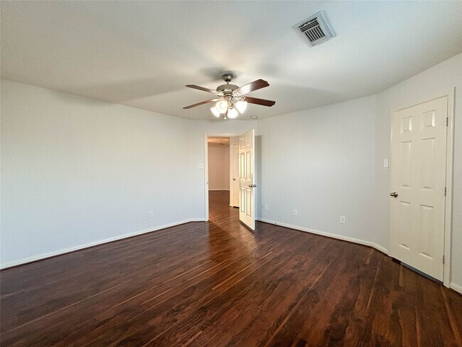 Building Photo - 6023 Indian Creek