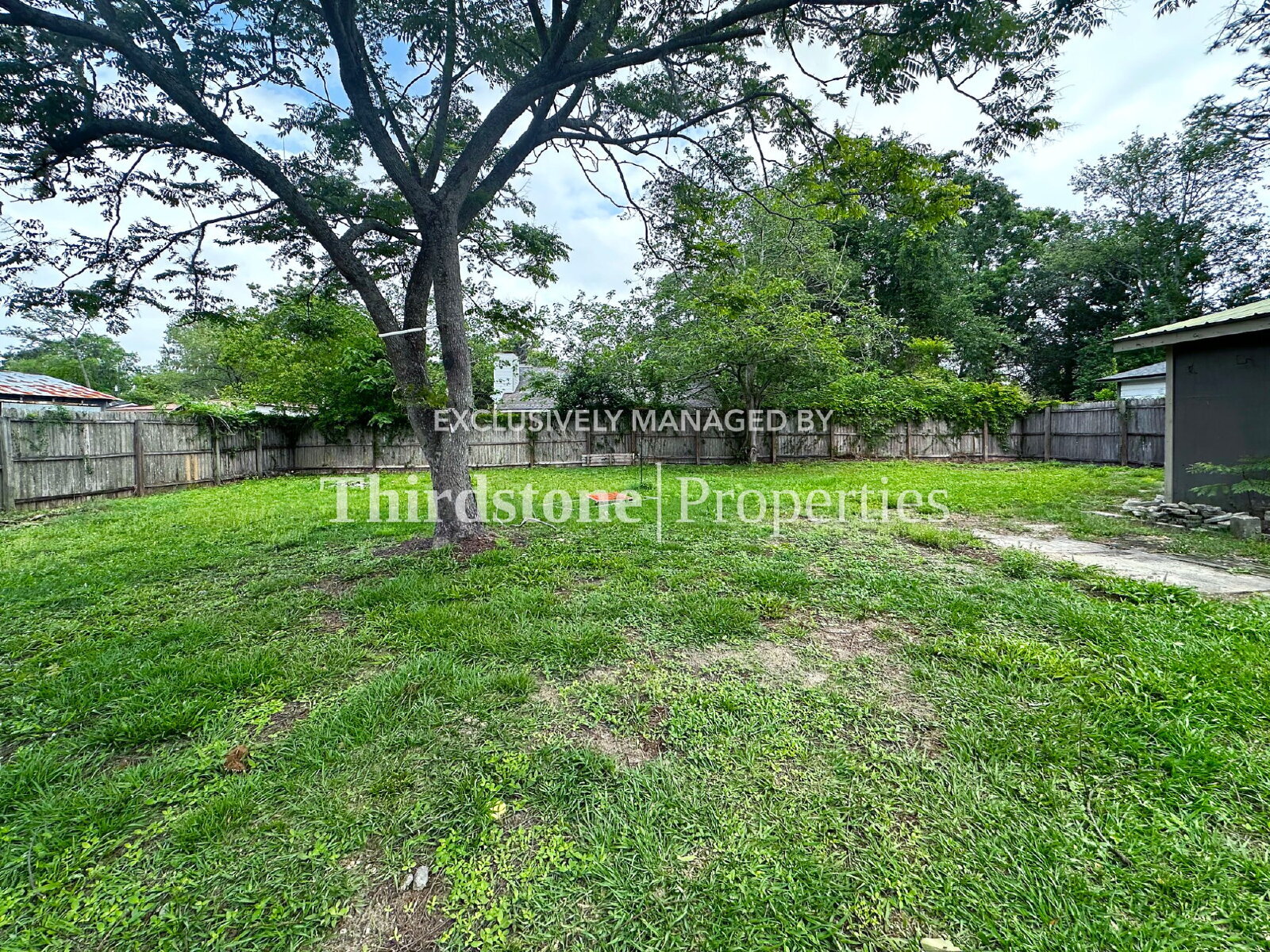 Building Photo - 1803 Wofford Ave