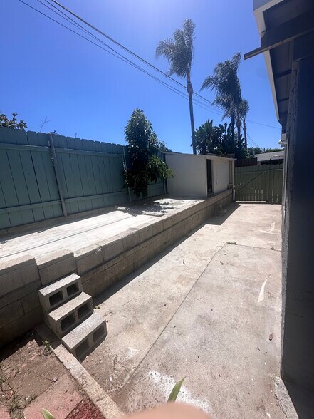 Building Photo - 3709 Merrimac Ave