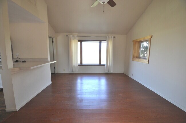 Building Photo - 19006 W Edwards Rd