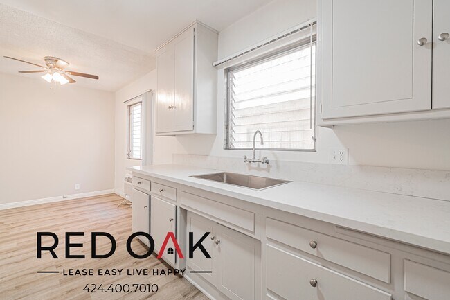 Building Photo - 500 S Eremland Dr